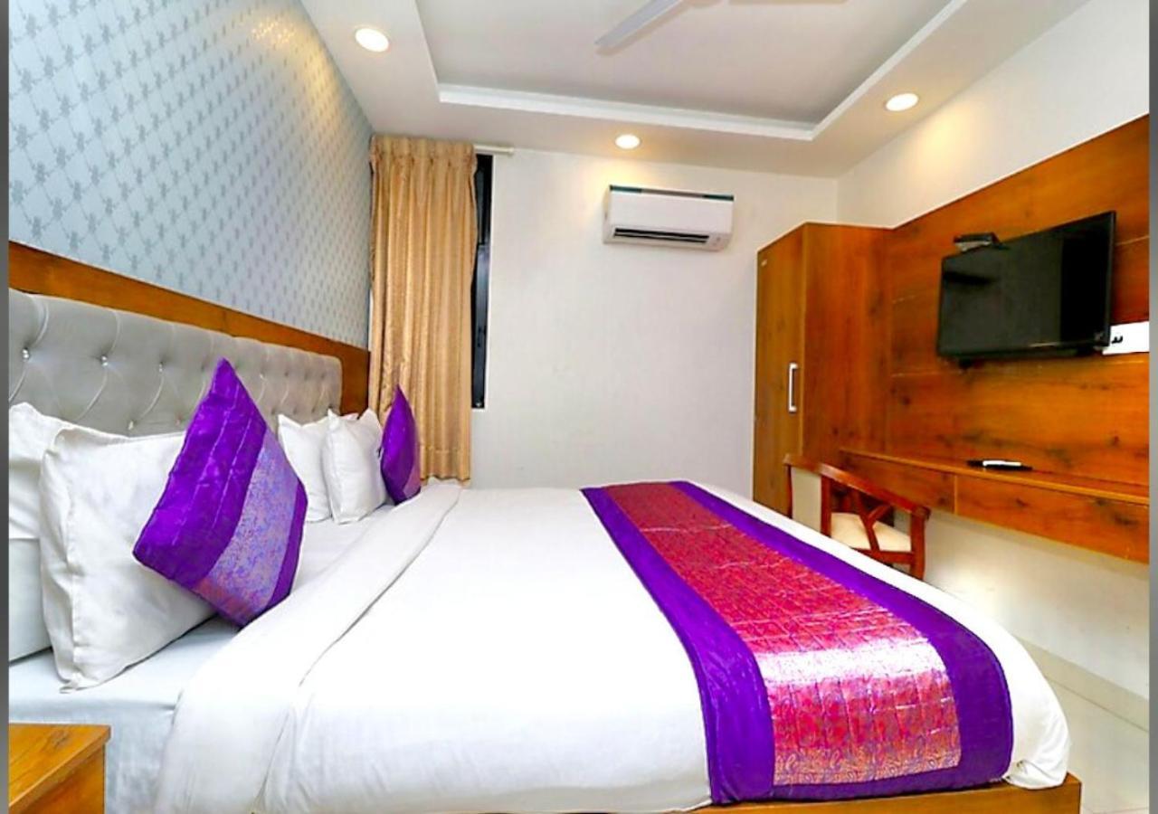 Hotel The Glory Near Delhi International Airport Nowe Delhi Zewnętrze zdjęcie